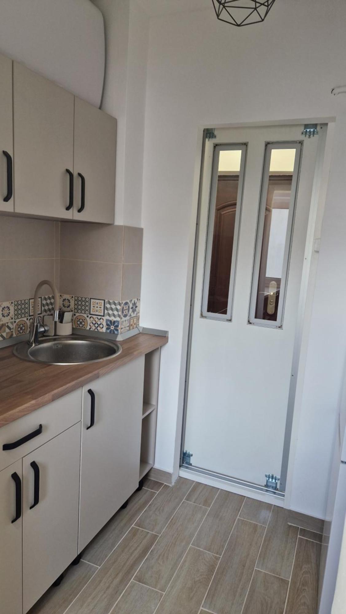 Minerva Studio Craiova Apartment Exterior foto